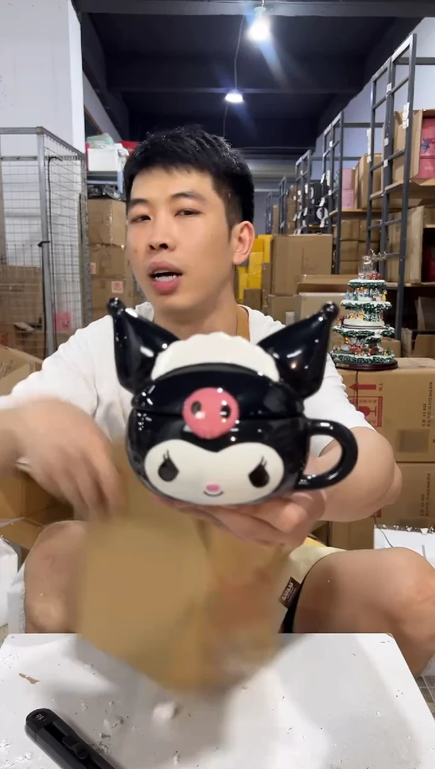 瓷片陶瓷库洛米带盖杯