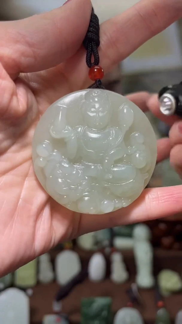 颈饰未镶嵌和田玉·