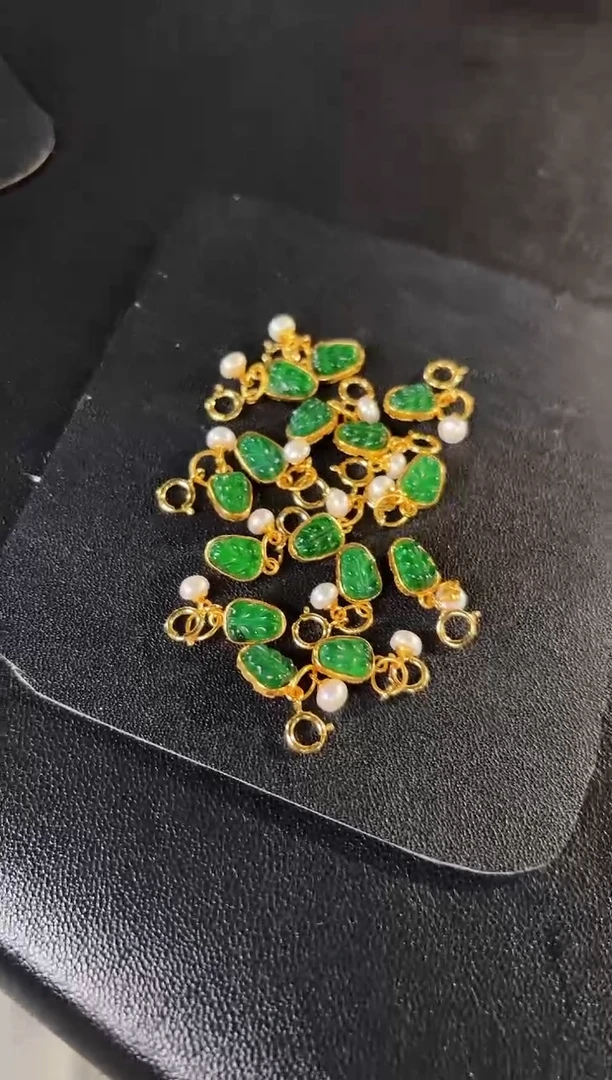 【闪购商品】翡翠颈饰未镶嵌多样性/一件 赠手串