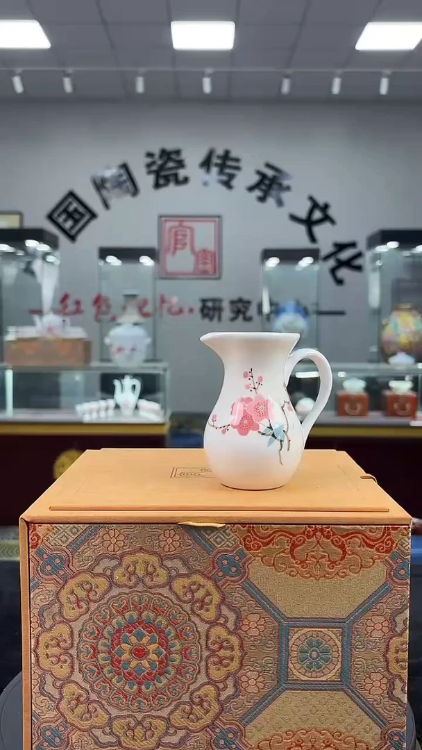 杯子瓷翠竹红梅分酒器
