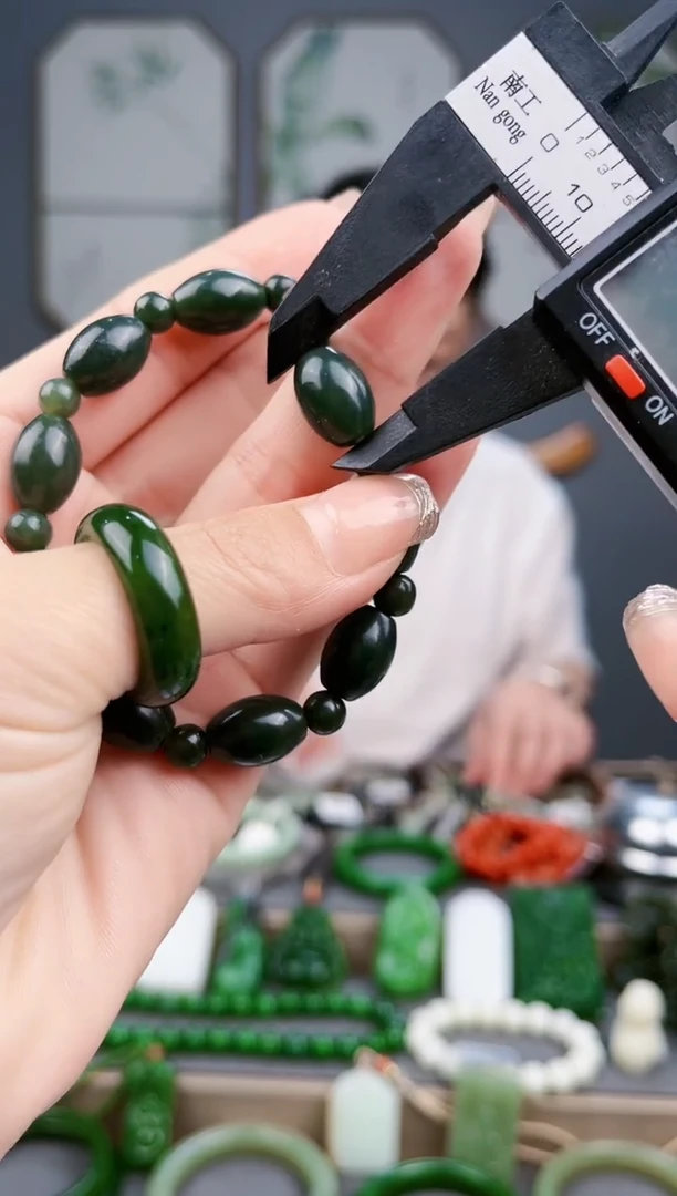 和田玉未镶嵌颈饰多样性发货拍一单发一个