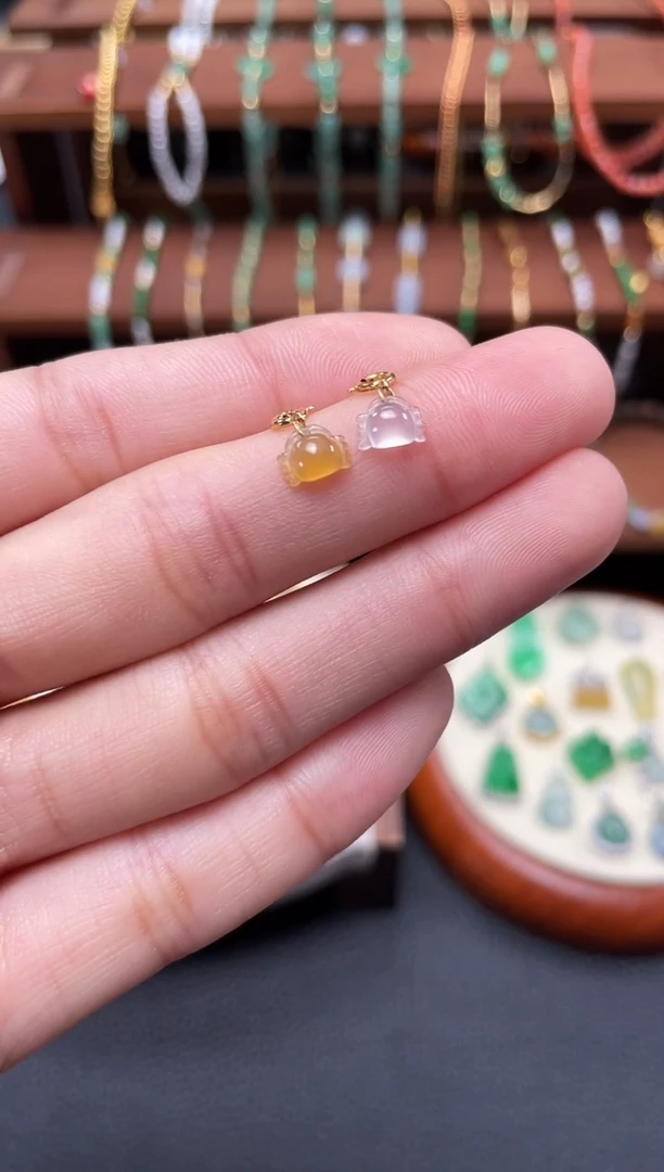 【闪购商品】翡翠吊坠(不含链)18K金镶嵌2个  JK253