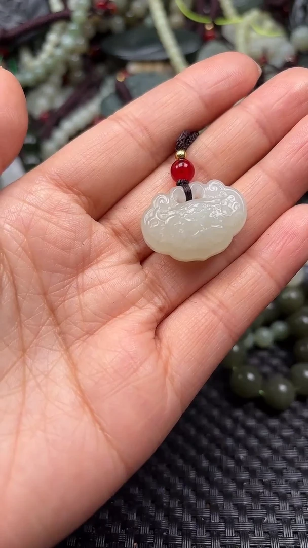 【闪购商品】和田玉颈饰未镶嵌.