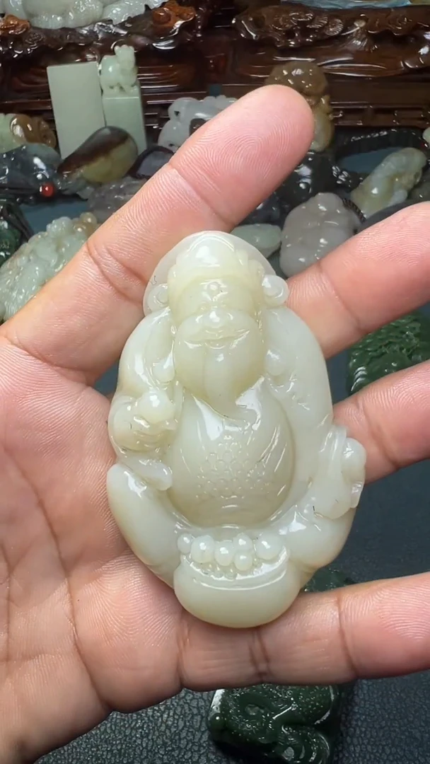 未镶嵌和田玉把件-