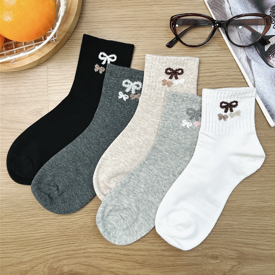 2025秋冬款女士纯色百搭植绒蝴蝶结中筒袜学生ins潮长筒袜袜子女