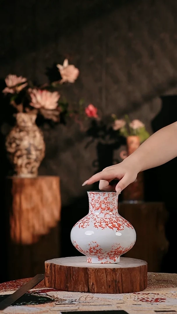 摆件景德镇高温陶瓷微瑕花器（8*18