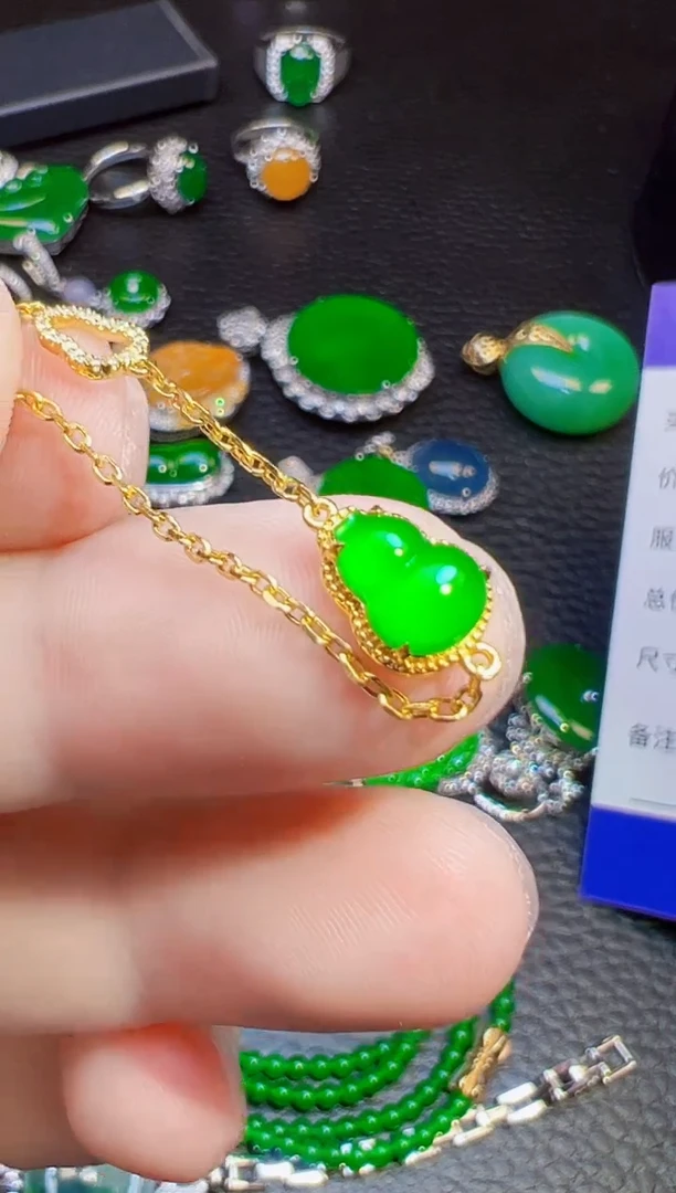 18K金镶嵌手链翡翠▝****▞翡翠