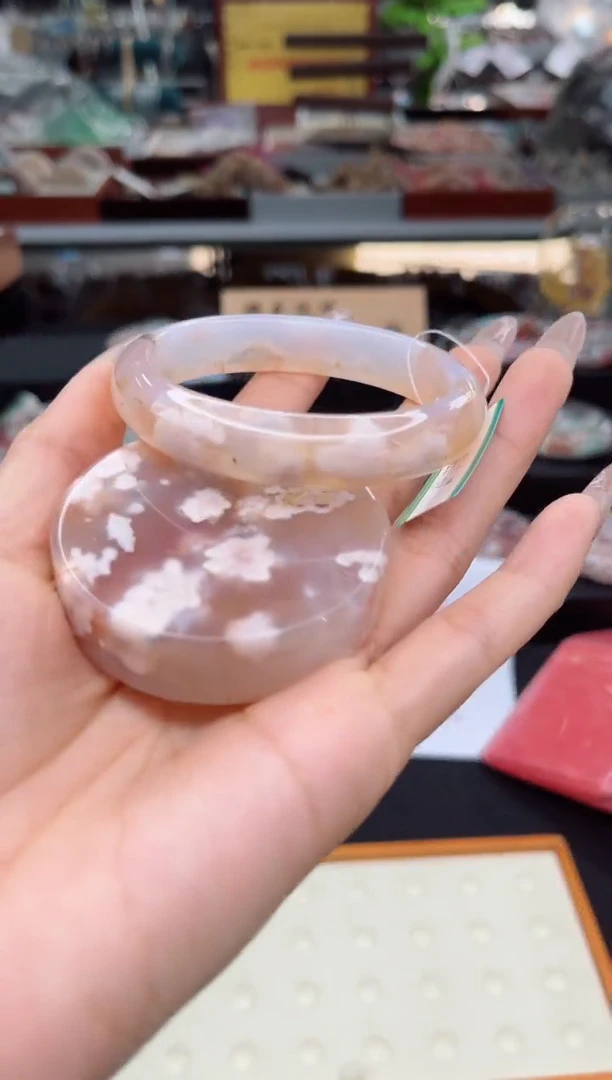 【闪购商品】石英质玉手镯未镶嵌57圈口（赠品镯心）3572179