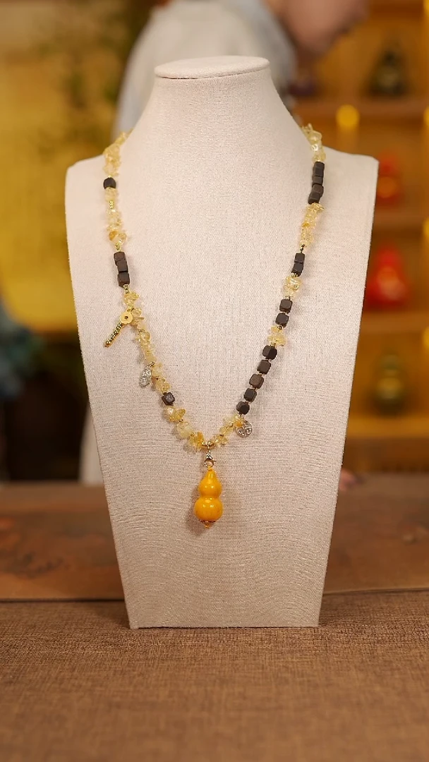 633宴禾堂精工项链-----168