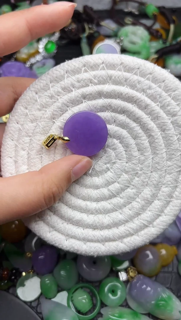 颈饰未镶嵌翡翠缅甸翡翠吊坠