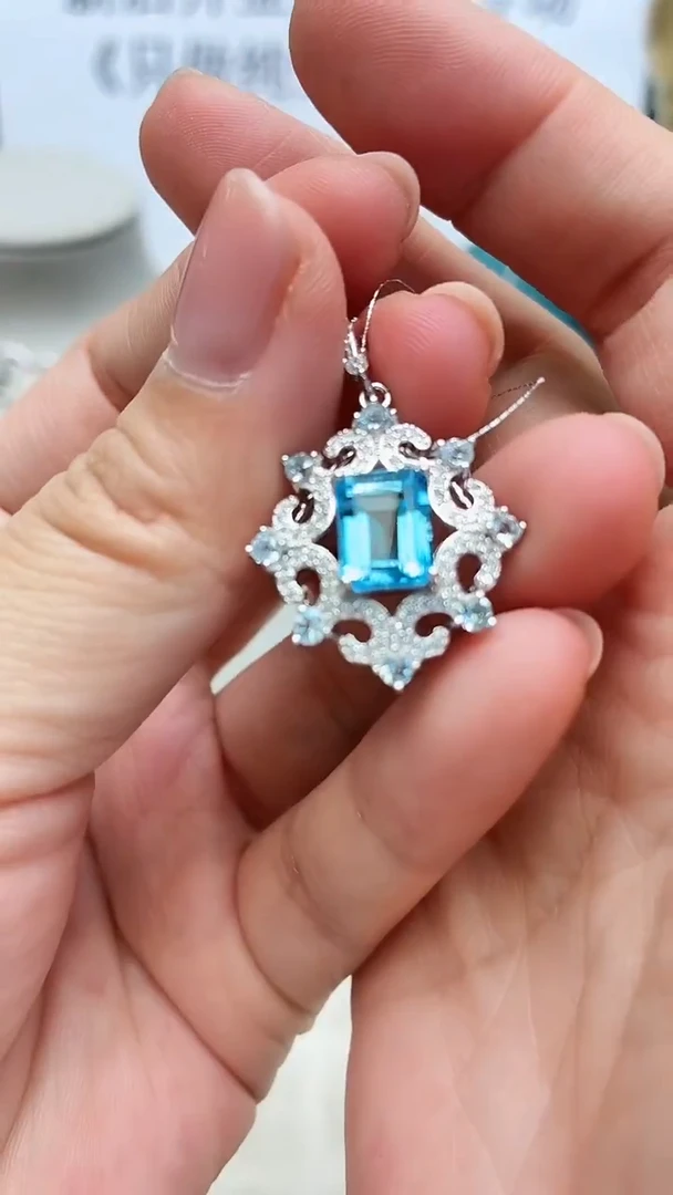 银S925镶嵌托帕石吊坠241ZB1122产品一个（多样性）