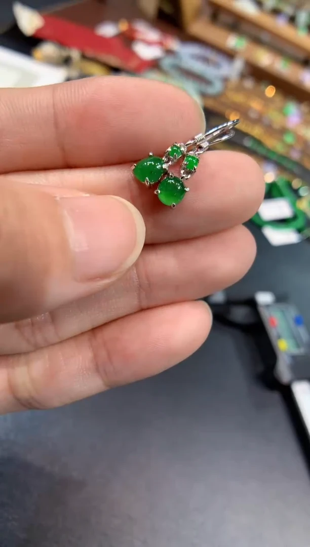 银S925镶嵌翡翠耳饰耳钩