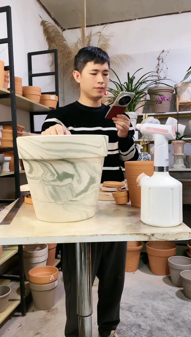 【闪购商品】红陶30*28绿白陶 1盆无托