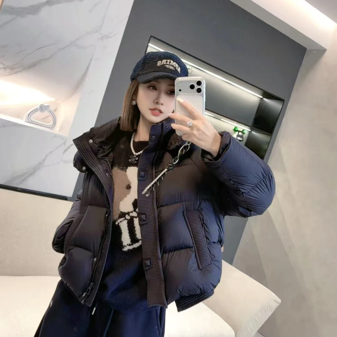 熙薇【精英锋范】2025秋冬新款时尚休闲加厚连帽羽绒服H5894