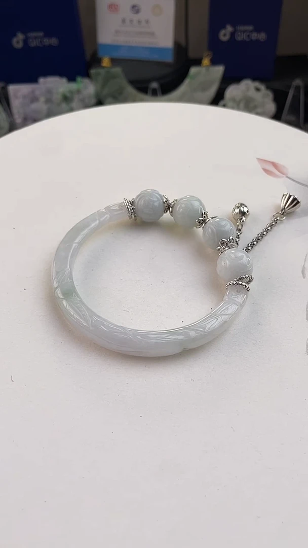 未镶嵌手链翡翠浅*手工定制默认微瑕主播介绍为准