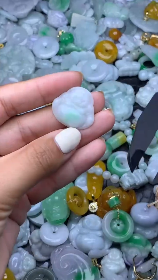 翡翠未镶嵌颈饰天然缅甸翡翠吊坠