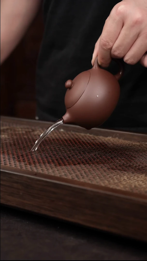 茶杯紫砂底槽清西施