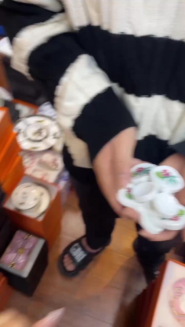 杯鸿辉家品牌瓷器，京东包邮！