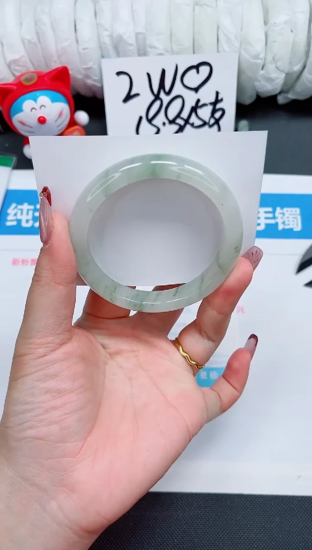 【闪购商品】石英质玉手镯未镶嵌374