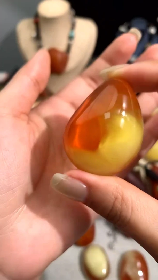 【闪购商品】蜜蜡裸石未镶嵌似玉