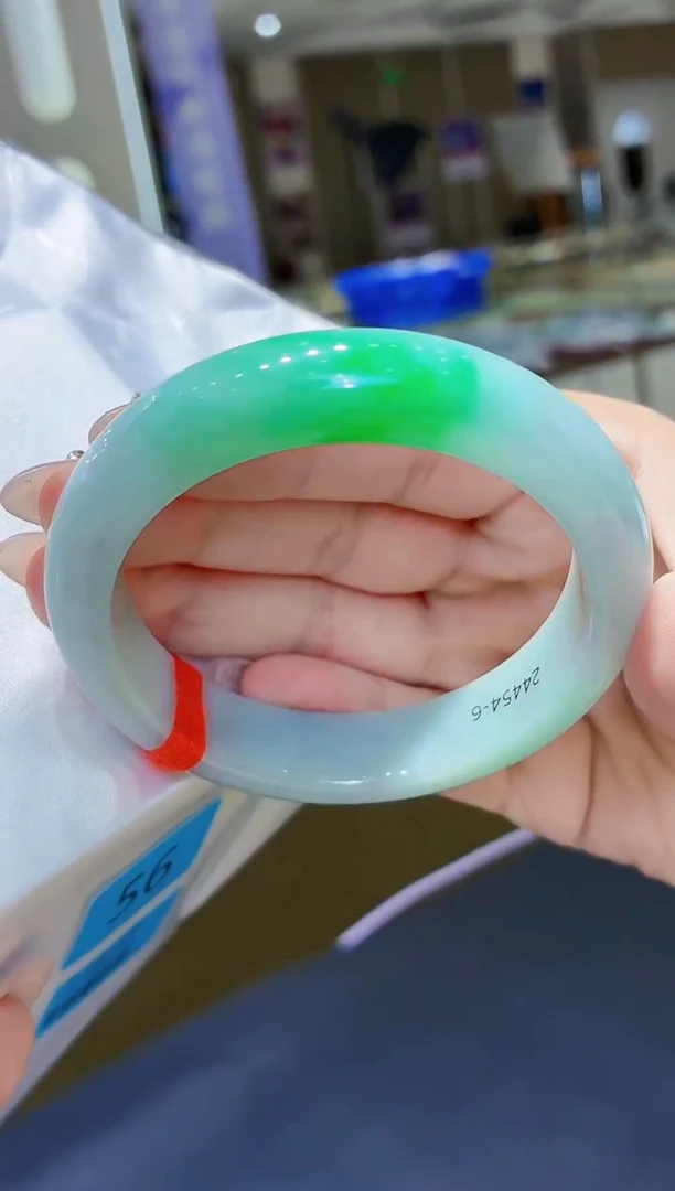 未镶嵌手镯翡翠翡翠手镯56.6