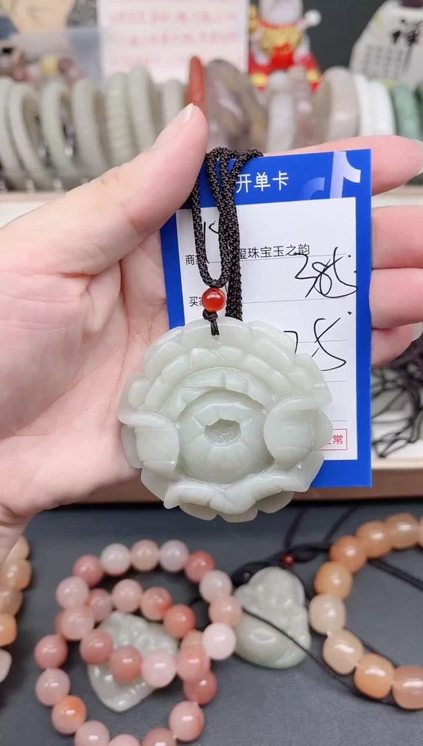 未镶嵌手镯石英质玉385