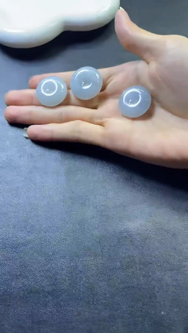 颈饰未镶嵌翡翠小肥扣多样性发一件-