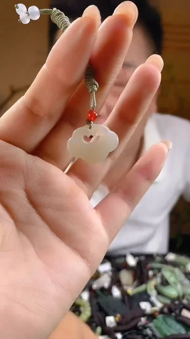 和田玉未镶嵌颈饰多样性发货，拍一发一