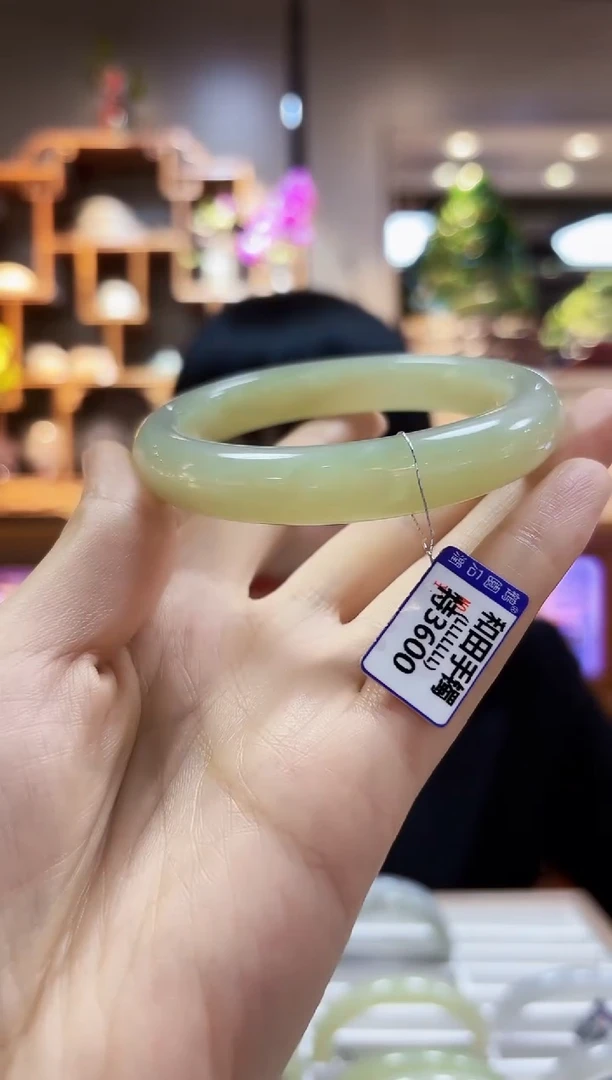 【闪购商品】和田玉手镯未镶嵌60.3