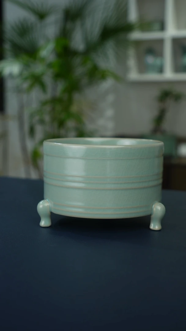 天青釉三足炫纹尊   精品   14