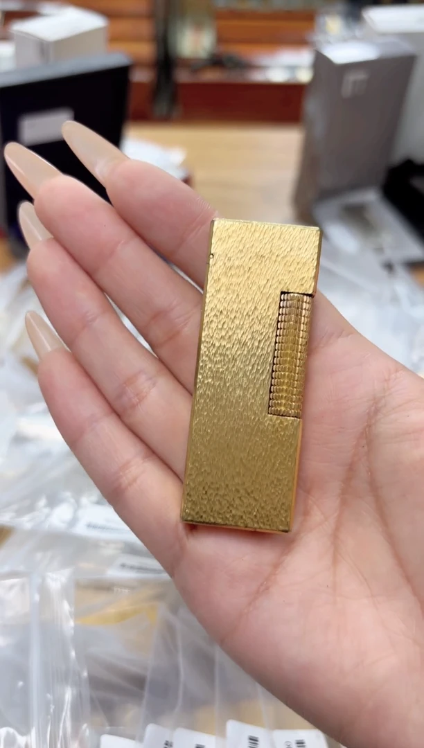 登喜路4代金色树皮纹