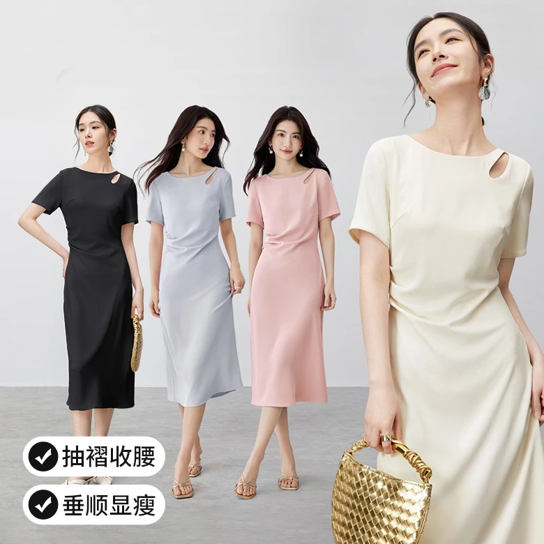 尚都比拉时尚优雅圆领水滴镂空腰部抽褶收腰弹力直筒连衣裙55540
