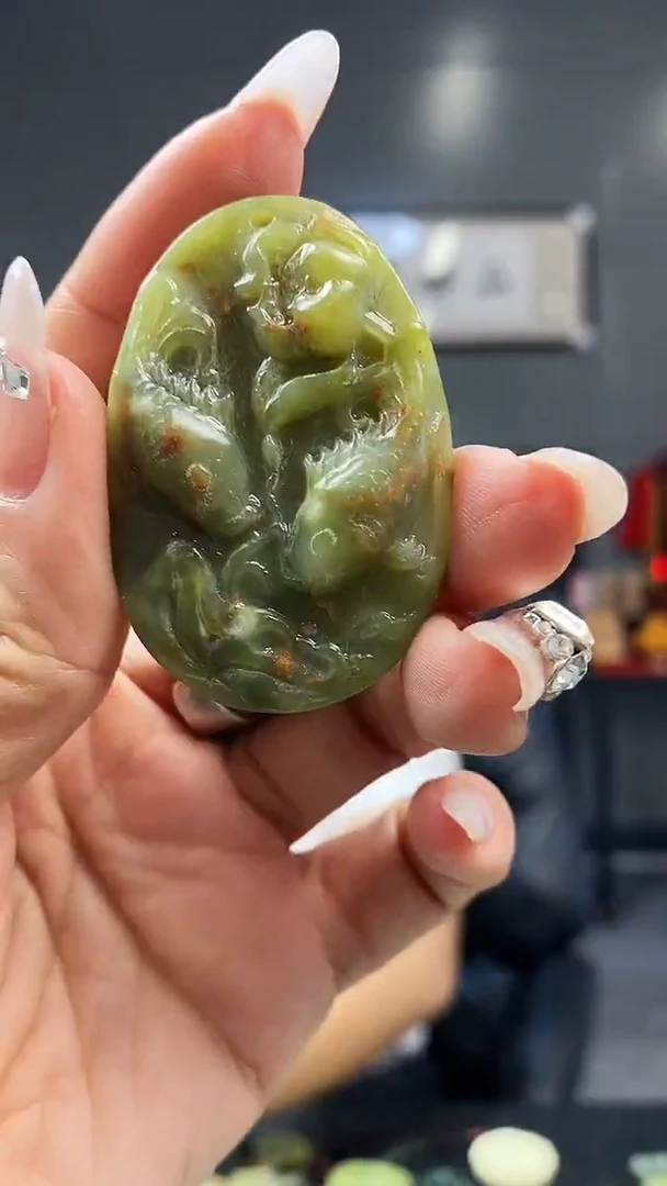 未镶嵌蛇纹石玉颈饰天然岫玉（多样性发其中之一）