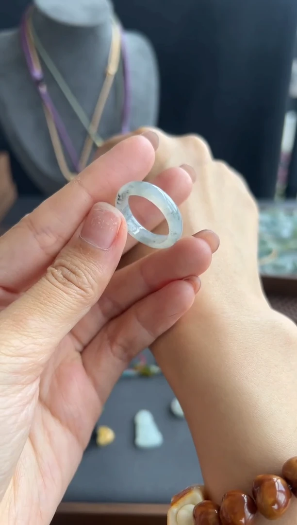 翡翠未镶嵌颈饰215买断17