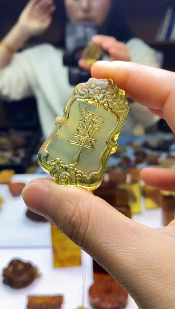 琥珀颈饰未镶嵌SN92-78（紫薇讳）