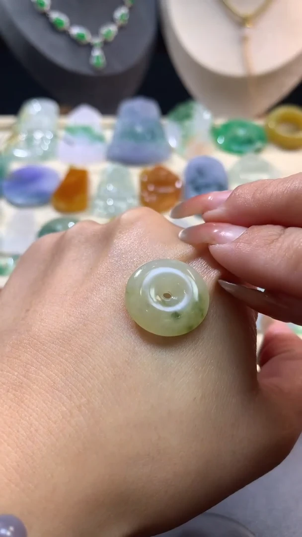 【闪购商品】定制翡翠未镶嵌翡翠