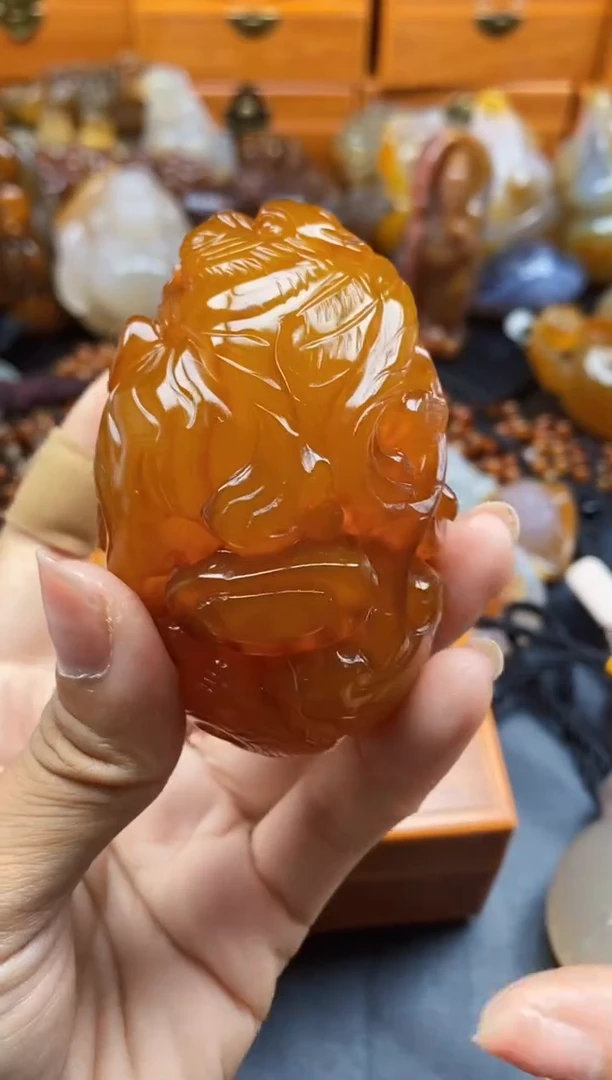 未镶嵌1玛瑙/玉髓雕*ll