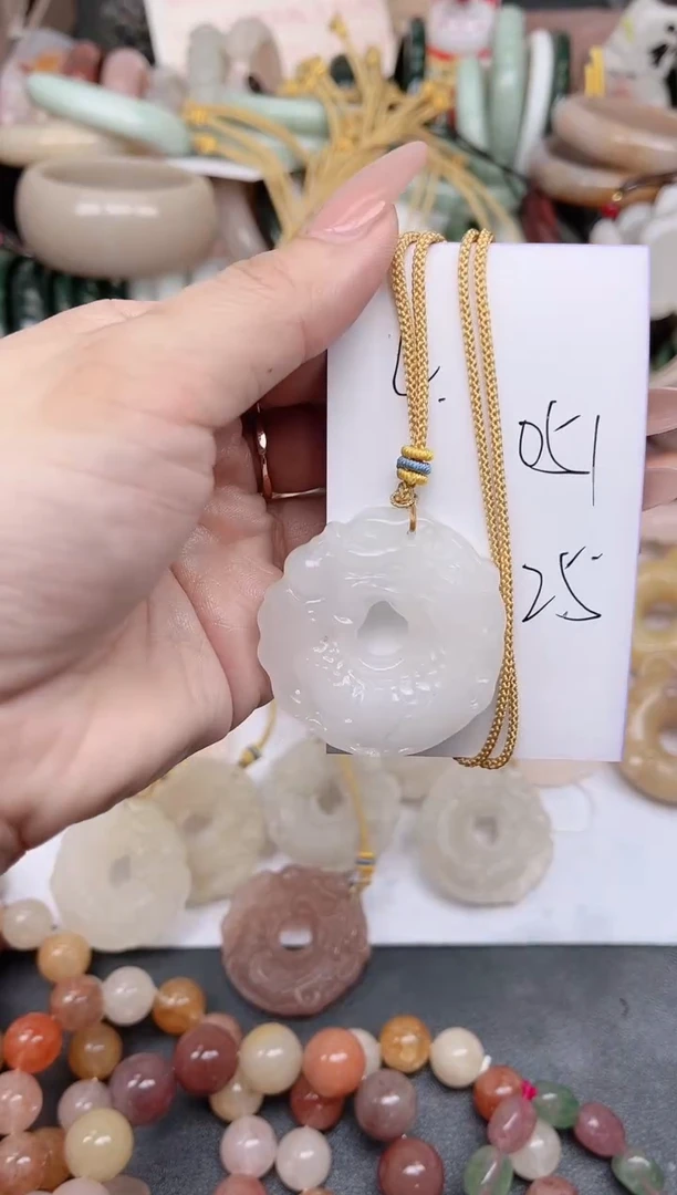 未镶嵌手镯石英质玉051