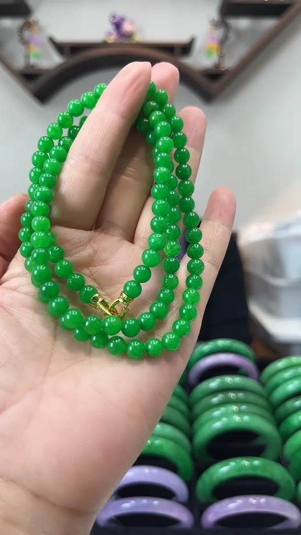 【闪购商品】砖雕闪67 辣阳绿项链