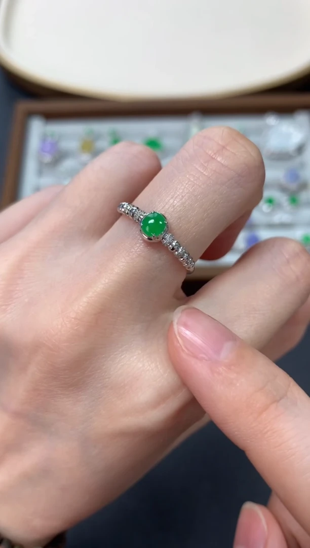 【闪购商品】翡翠戒指18K金镶嵌戒指2680