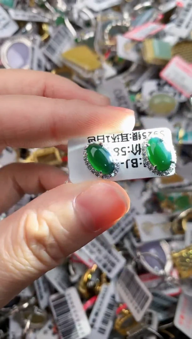 银S925镶嵌戒指翡翠333       9