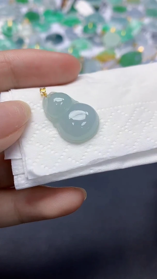 翡翠未镶嵌颈饰天然缅甸a货翡翠