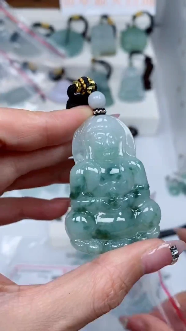 颈饰未镶嵌翡翠吊坠