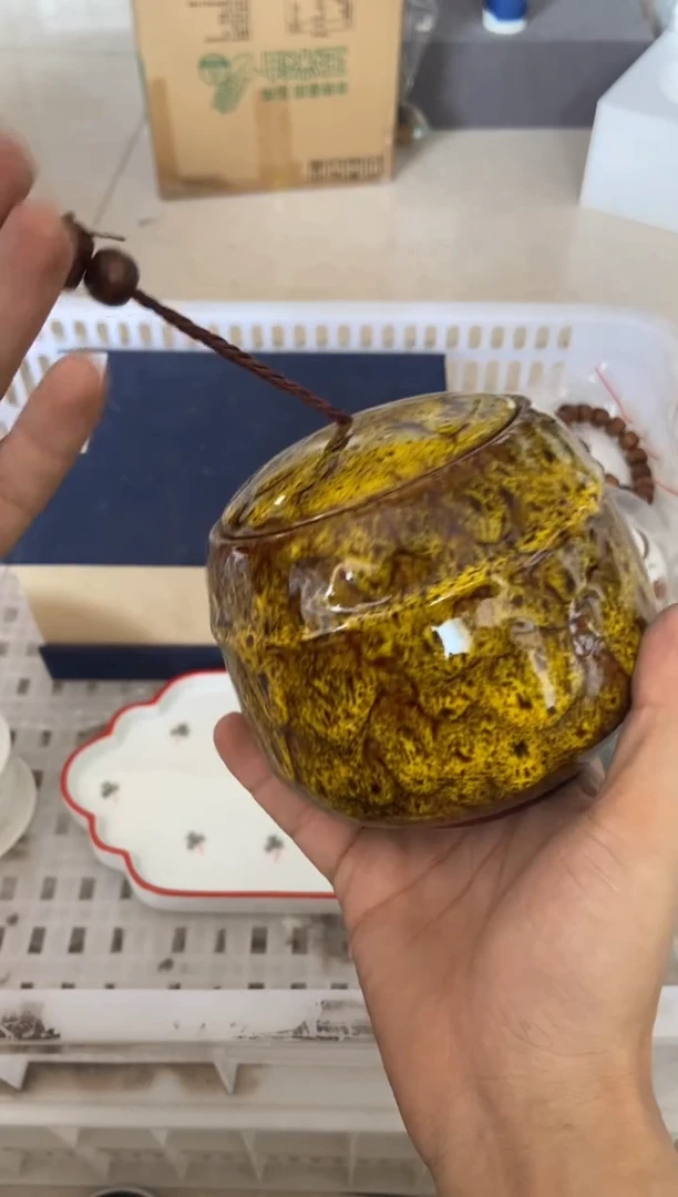 无运费险有瑕疵的摄影的产品有使用过的痕迹有点脏介意勿拍