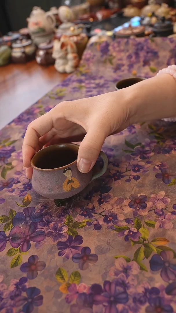 茶壶紫砂紫气东来把手杯 黄色小唐人