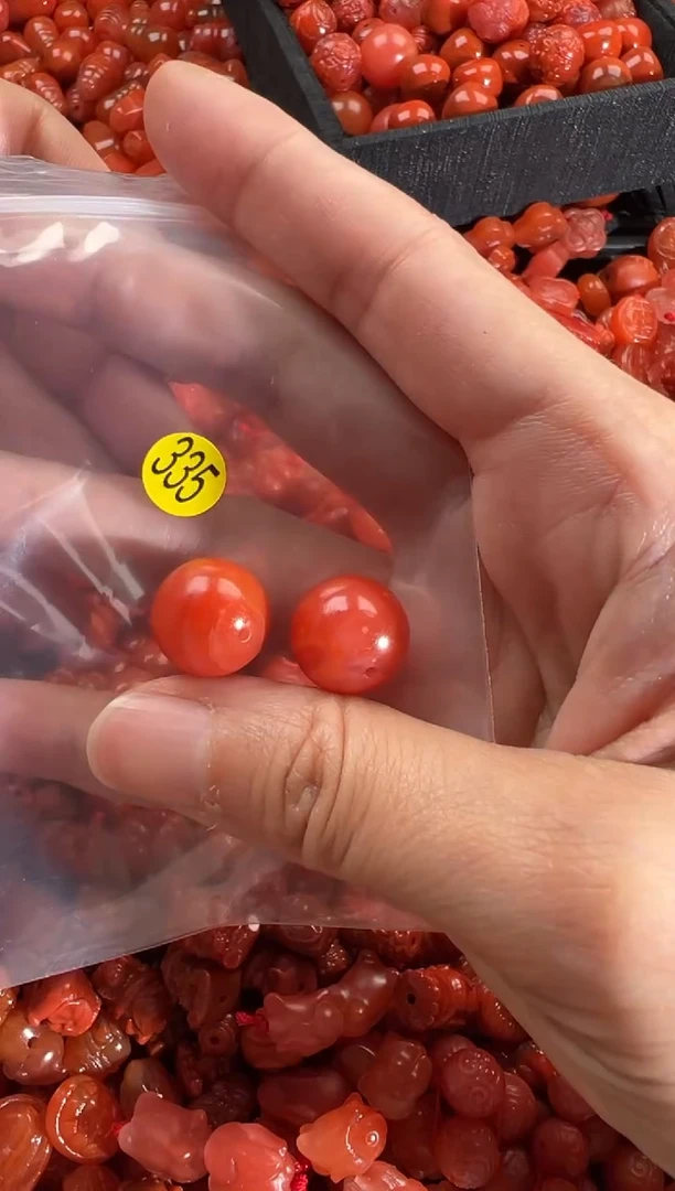 【闪购商品】南红玛瑙颈饰未镶嵌1