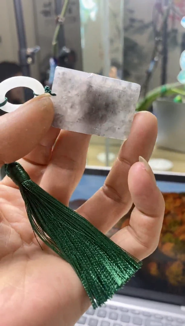 【闪购商品】翡翠颈饰未镶嵌天然缅甸翡翠A货随型挂件