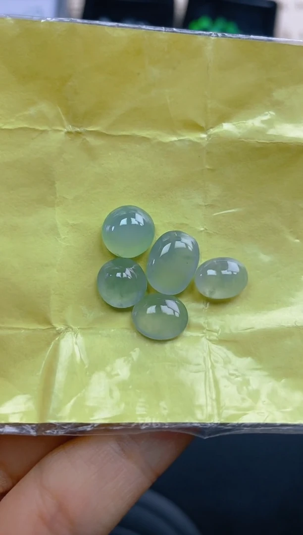 翡翠裸石天然翡翠蛋面14
