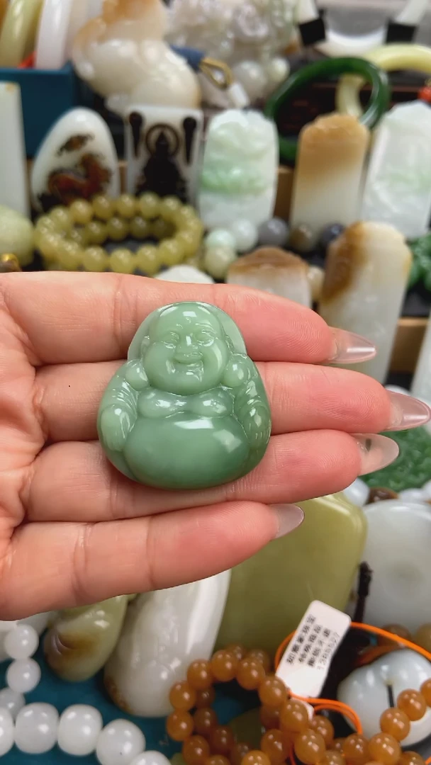 未镶嵌手串和田玉吊坠