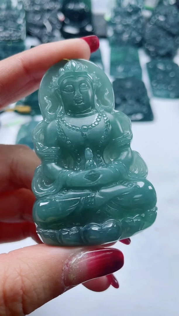 【闪购商品】翡翠颈饰未镶嵌